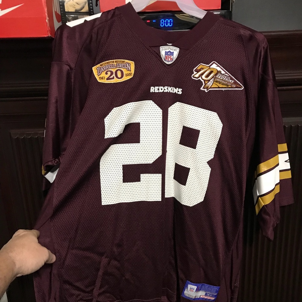 Redskins commemorative Darrell Green jersey
